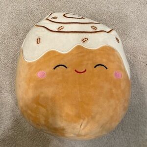 Chanel Cinnamon Roll Squishmallow